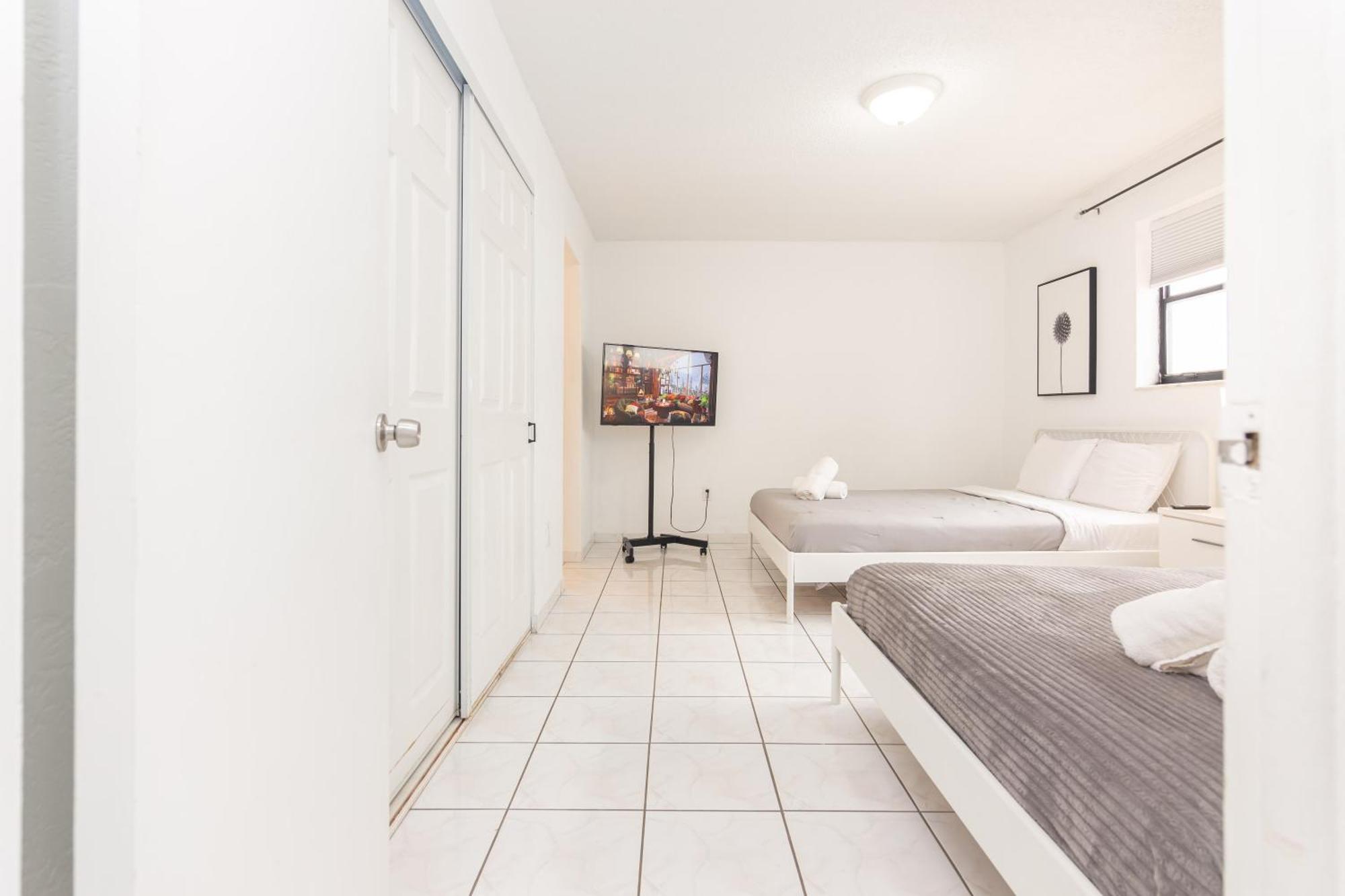 מיאמי One Bedroom Apartment - With Parking & Balcony - Heart Of Wynwood מראה חיצוני תמונה