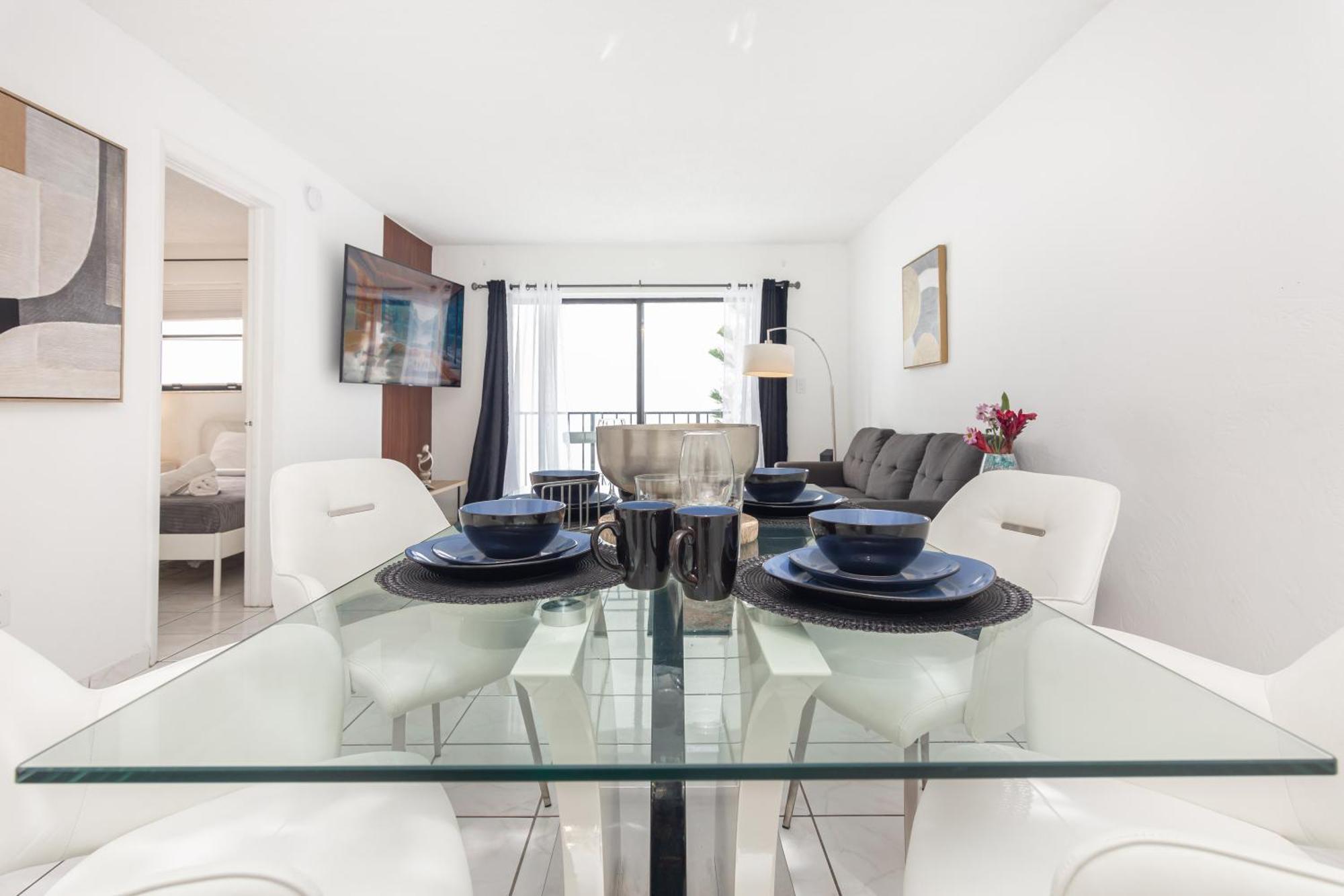 מיאמי One Bedroom Apartment - With Parking & Balcony - Heart Of Wynwood מראה חיצוני תמונה