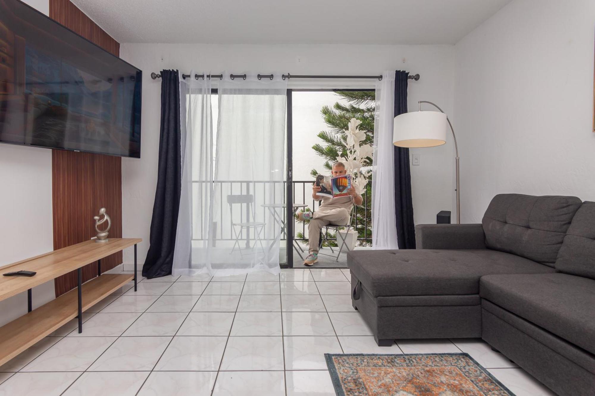 מיאמי One Bedroom Apartment - With Parking & Balcony - Heart Of Wynwood מראה חיצוני תמונה